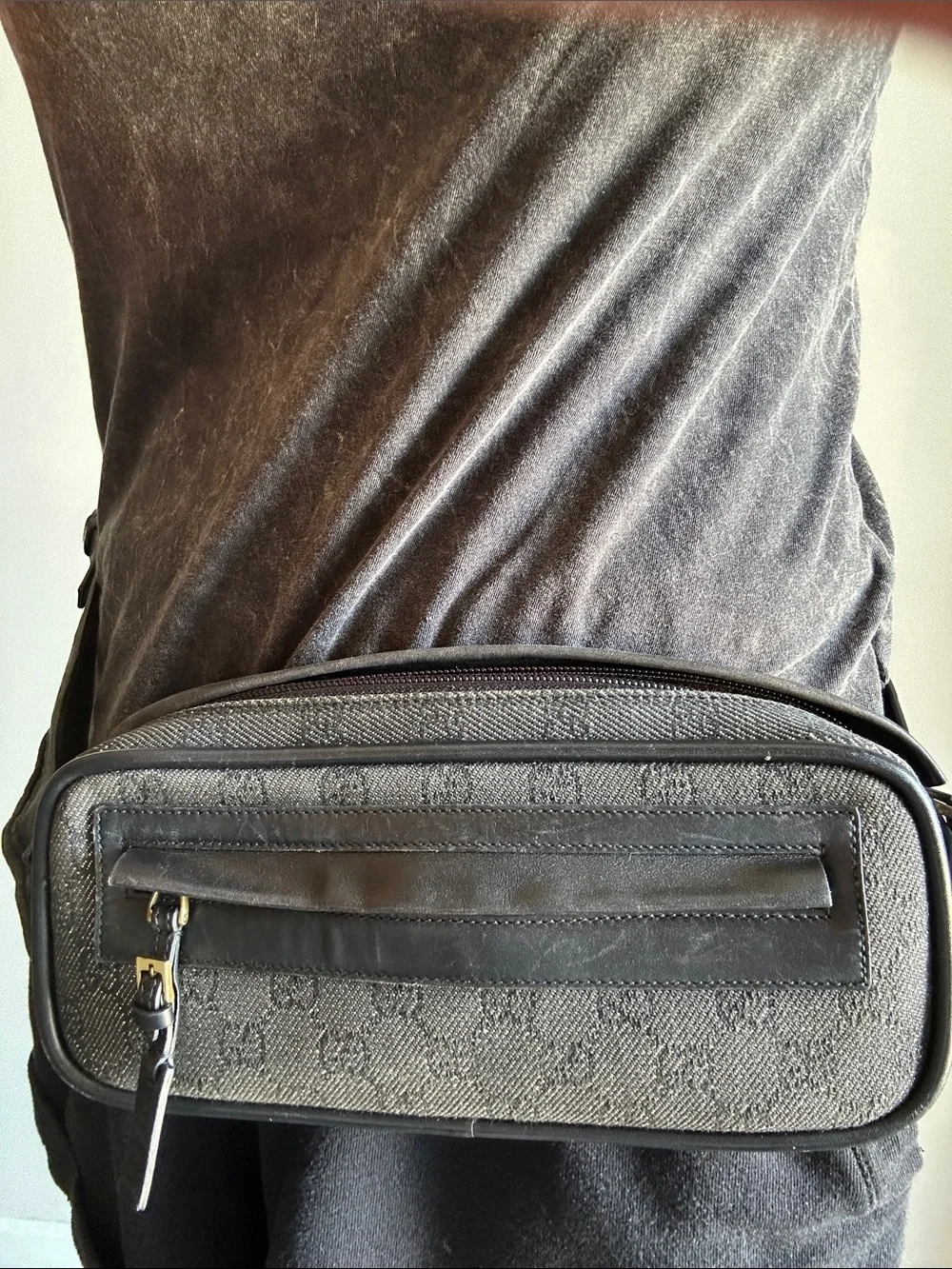 466. Gucci Black/Gray Monogram Belt Bag with Leather Trim w/coa